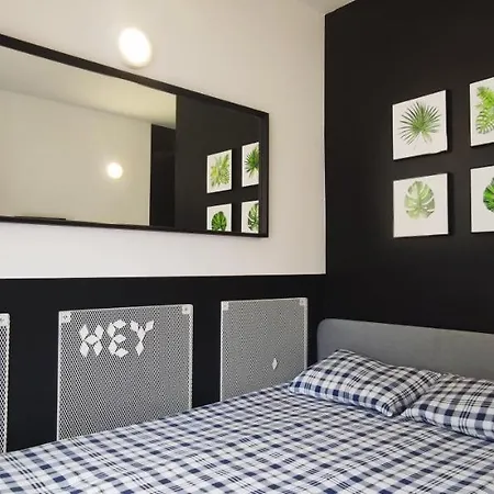 Grey Z Lazienka , Darmowy Parking, Zameldowanie Bezobslugowe Poznan