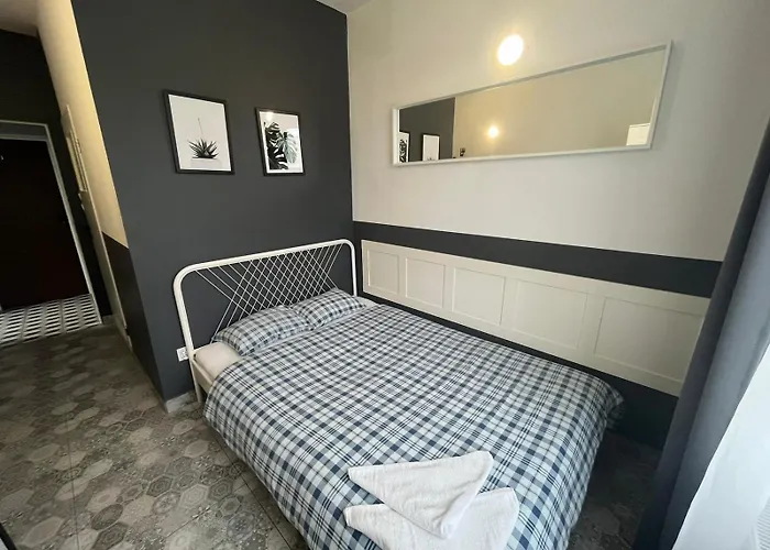 Grey Z Lazienka , Darmowy Parking, Zameldowanie Bezobslugowe Hostel Posen