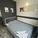 Grey Pokój Z łazienką , Darmowy Parking, Zameldowanie Bezobsługowe Hostel Poznań