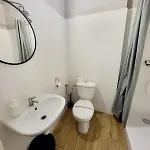 Grey Pokój Z łazienką , Darmowy Parking, Zameldowanie Bezobsługowe