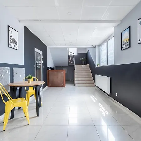 Grey Z Lazienka , Darmowy Parking, Zameldowanie Bezobslugowe 호스텔