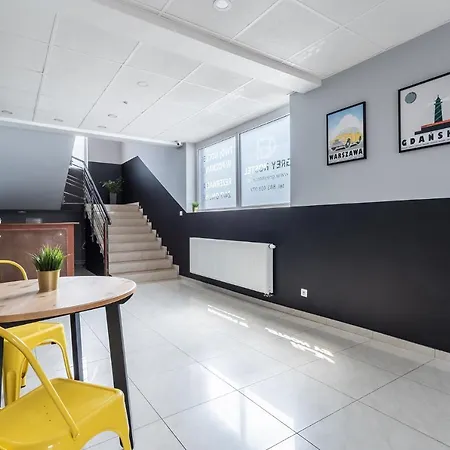 ホステル Grey Poznan Pokoj Z Lazienka, Free Parking & Self Check-In *