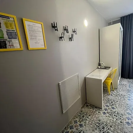 호스텔 Grey Z Lazienka , Darmowy Parking, Zameldowanie Bezobslugowe 포즈난