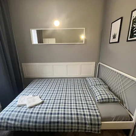 ホステル Grey Poznan Pokoj Z Lazienka, Free Parking & Self Check-In *