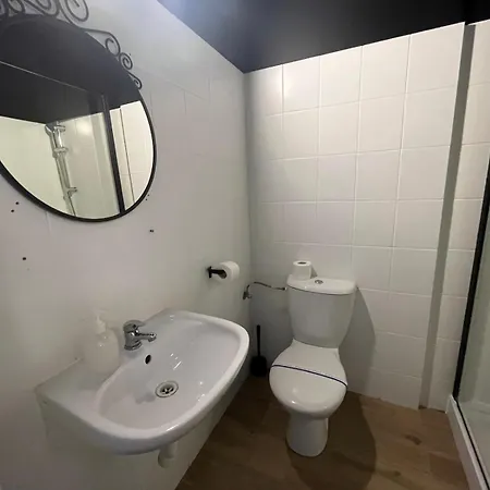 Grey Z Lazienka , Darmowy Parking, Zameldowanie Bezobslugowe 호스텔 *