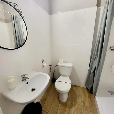 Grey Poznan Pokoj Z Lazienka, Free Parking & Self Check-In