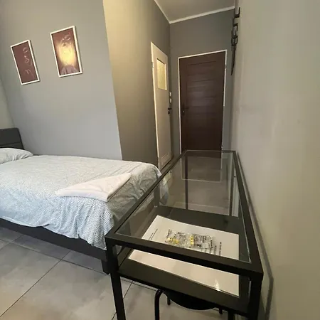 Grey Poznan Pokoj Z Lazienka, Free Parking & Self Check-In ホステル