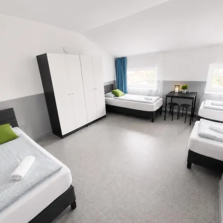 Grey Z Lazienka, Free Parking & Self Check-in Vandrarhem *