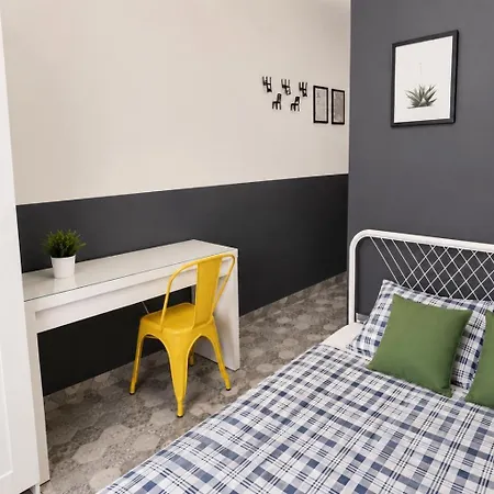 Grey Z Lazienka, Free Parking & Self Check-in Vandrarhem Poznań