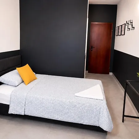 Grey Z Lazienka, Free Parking & Self Check-in Poznań